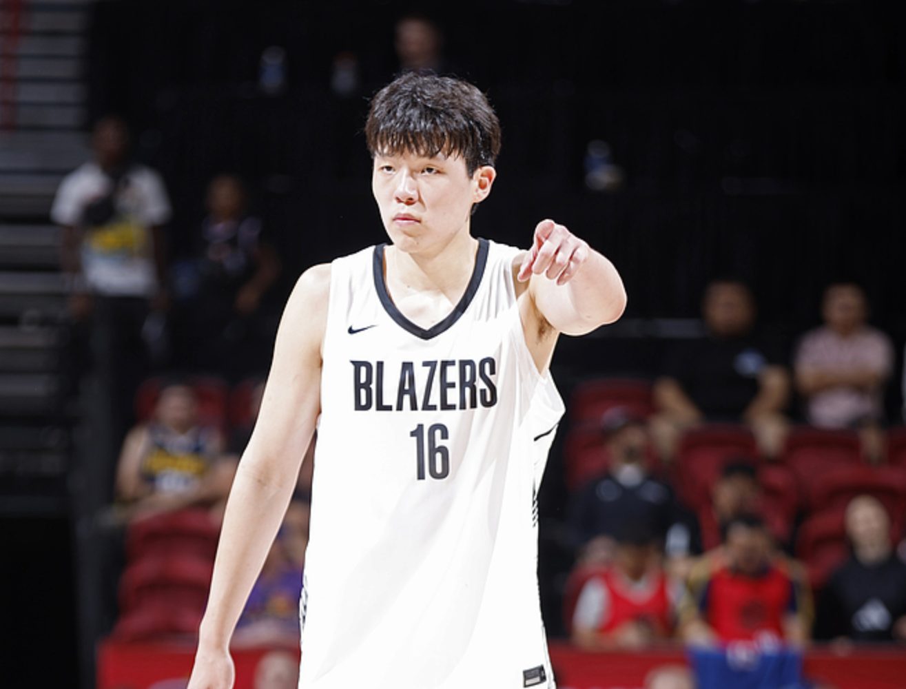 AG体育-逆转！威尔斯23+7，西索科20+4，杨瀚森隔扣+创新高，立足NBA稳了