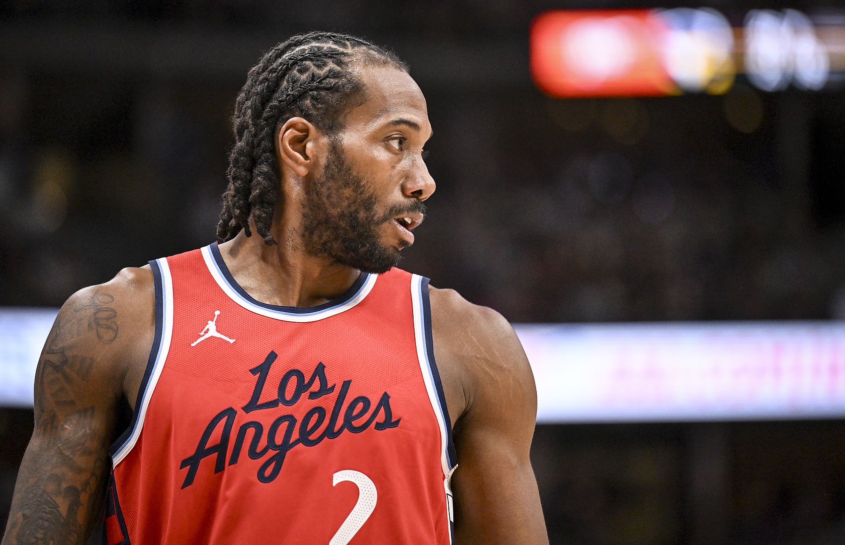 名记：NBA内部不少人希望严惩快船 在被证明无罪之前就是有罪的